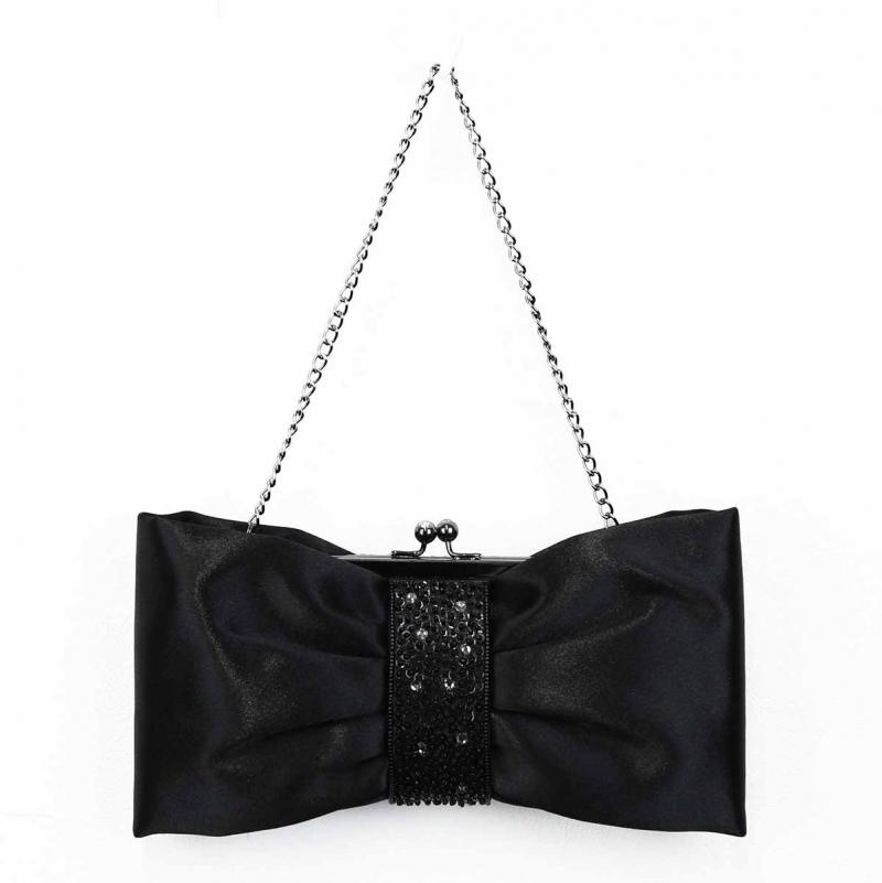 ブラックのリボンモチーフバッグ