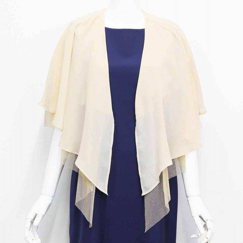 ベージュの3WAY袖付きストール