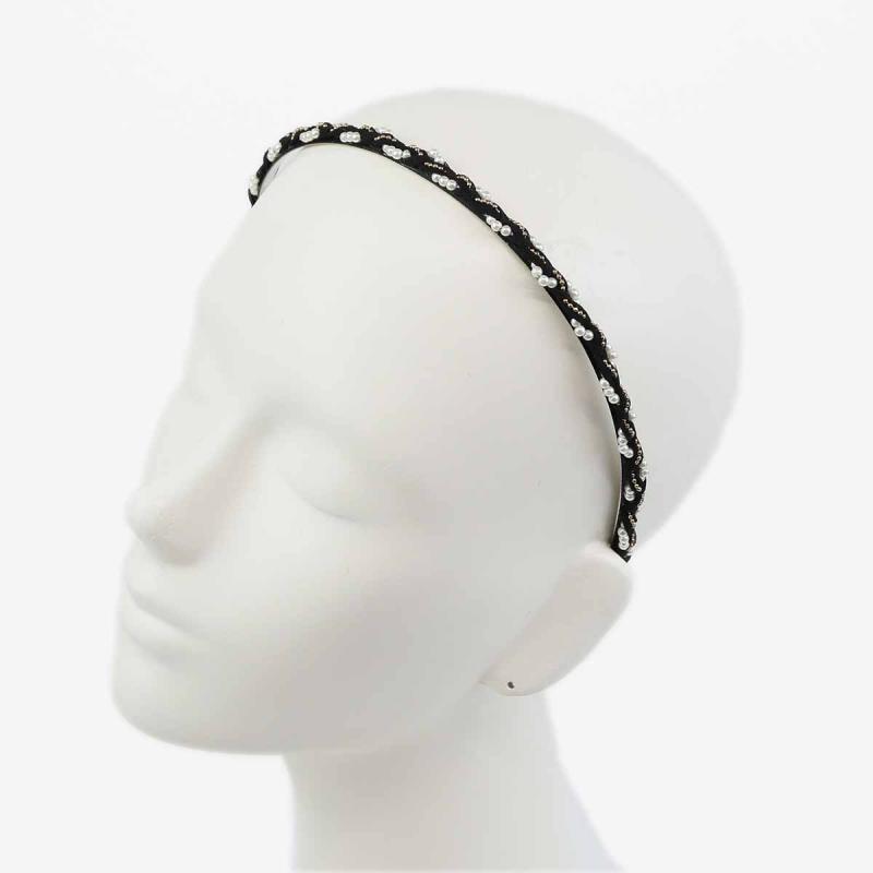 ブラックのパール付きカチューシャ