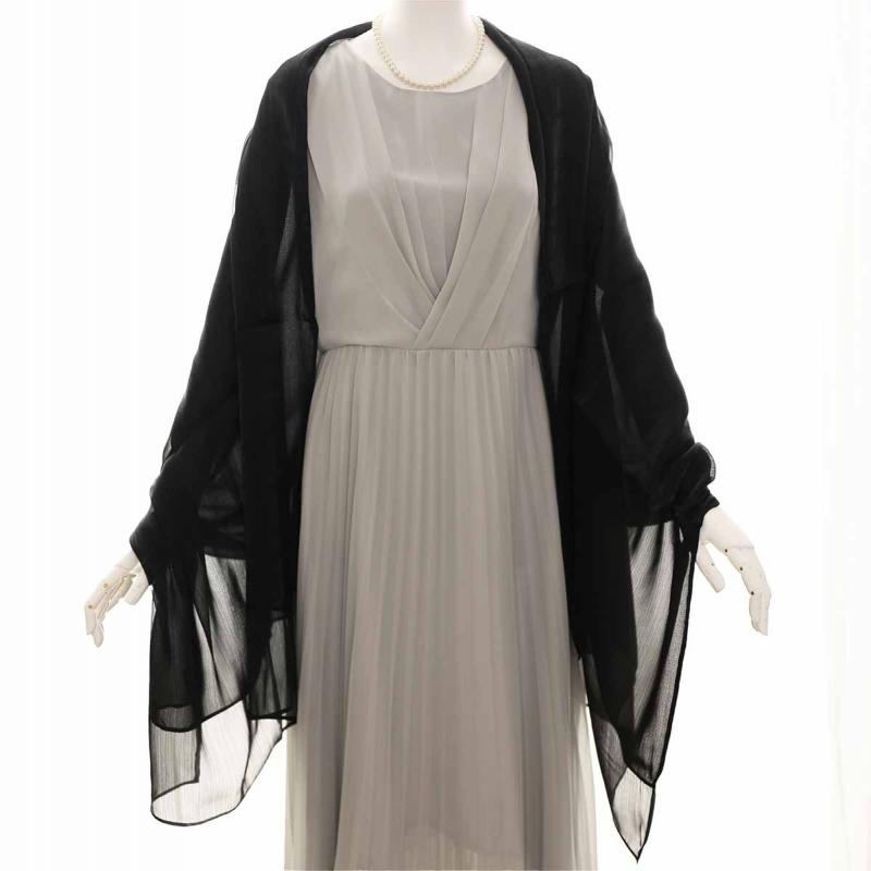 ブラックのシャイニーストール