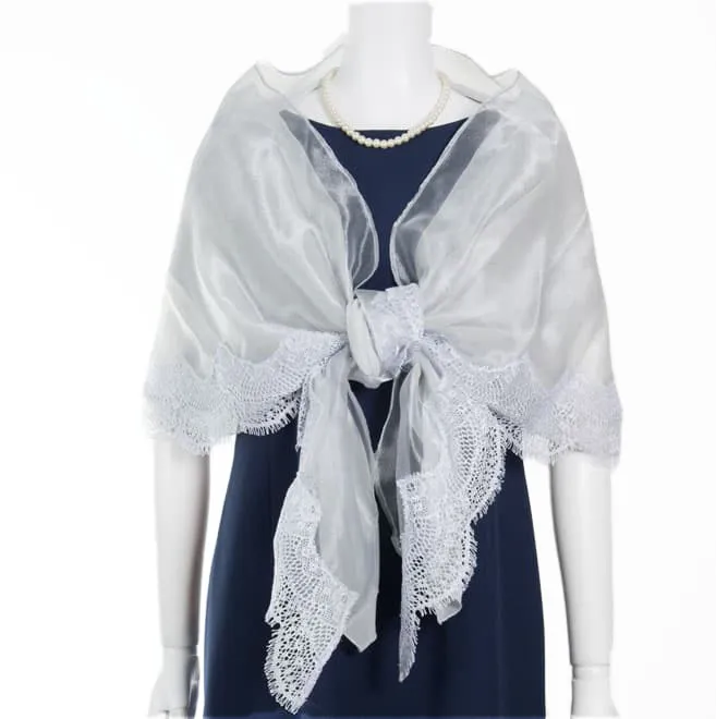 シルバーの袖付きオーガンジーストール