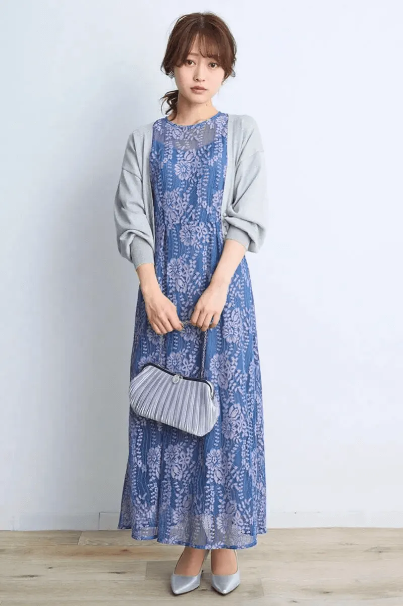 ブルー×ピンクの配色レースエプロンドレス