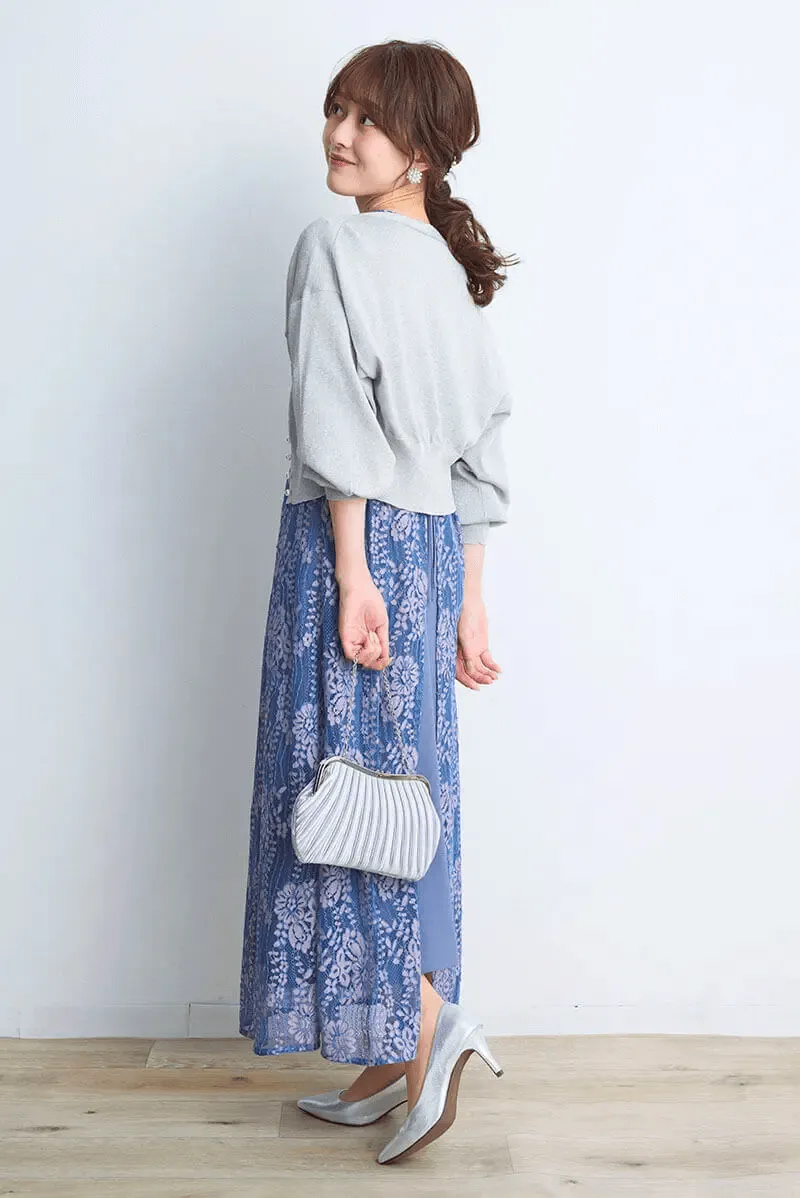 ブルー×ピンクの配色レースエプロンドレス