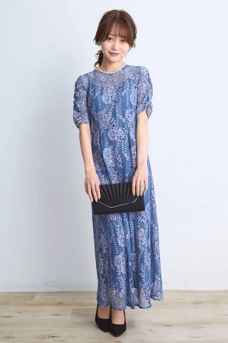 ブルー×ピンクの配色レースエプロンドレス