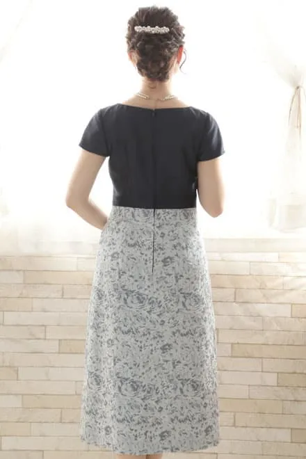 ネイビー×シルバーのジャガードIラインドレス