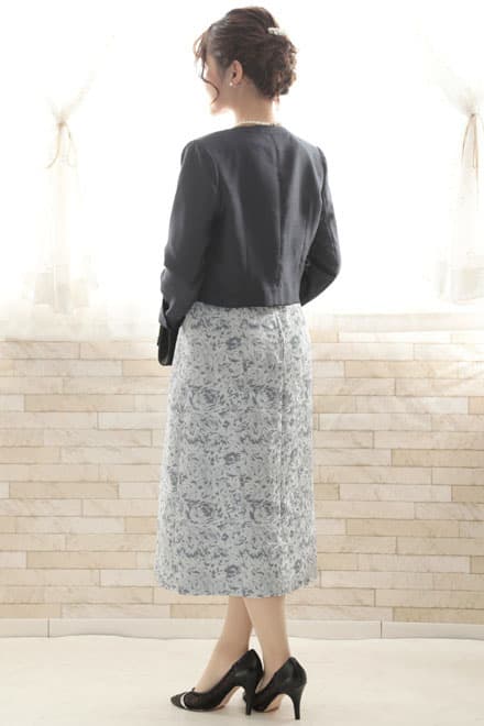 ネイビー×シルバーのジャガードIラインドレス