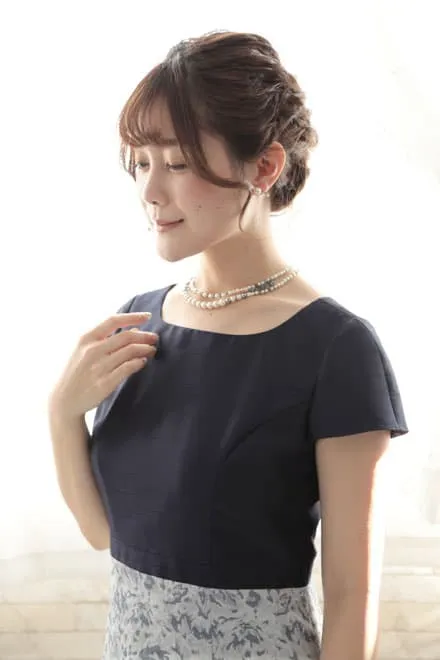 ネイビー×シルバーのジャガードIラインドレス