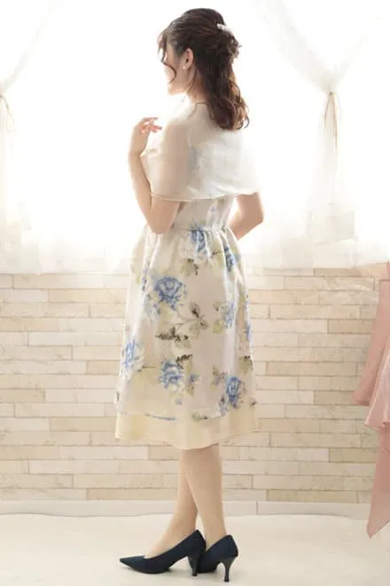 ブルーの花柄オーガンジードレス