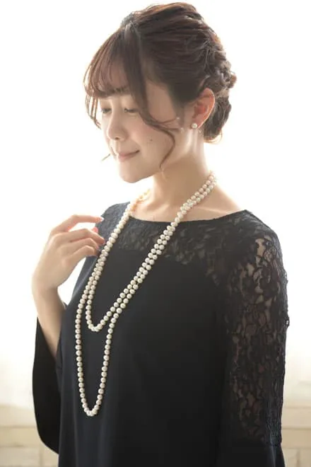 ネイビーのベルスリーブIラインドレス