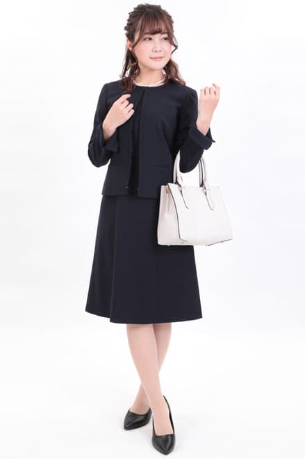 ネイビーのシンプルフレアセレモニースーツセット