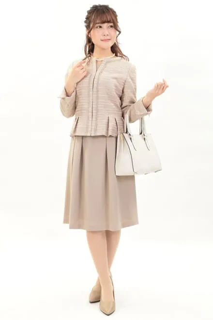 ベージュのミックスツイードフレアセレモニースーツセット