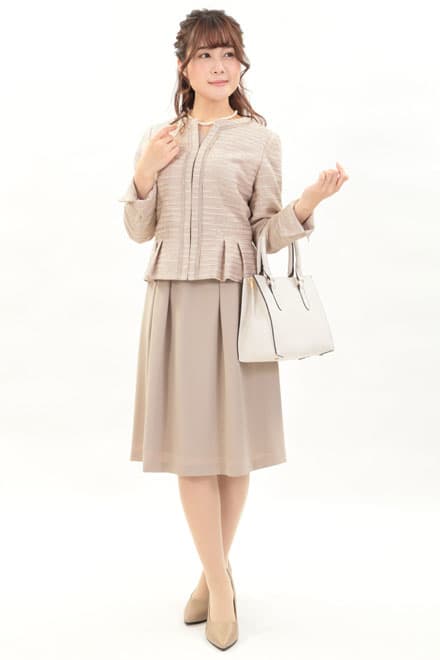 ベージュのミックスツイードフレアセレモニースーツセット