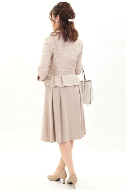 ベージュのミックスツイードフレアセレモニースーツセット