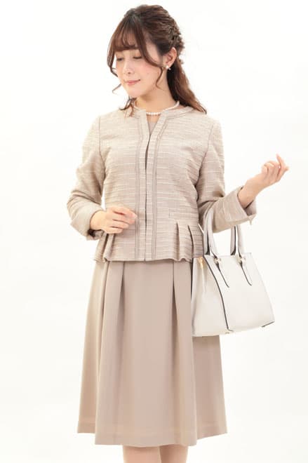 ベージュのミックスツイードフレアセレモニースーツセット