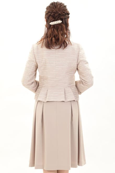 ベージュのミックスツイードフレアセレモニースーツセット