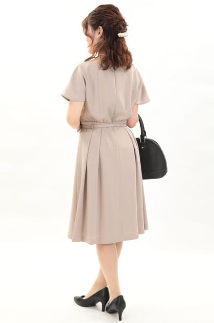 ベージュのミックスツイードフレアセレモニースーツセット