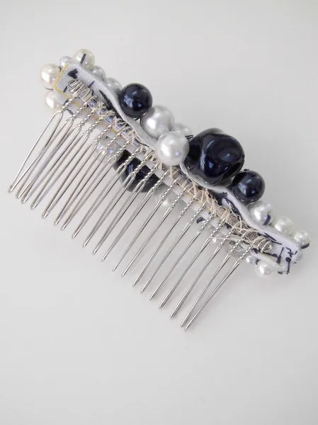 ネイビー&シルバーパールのコーム