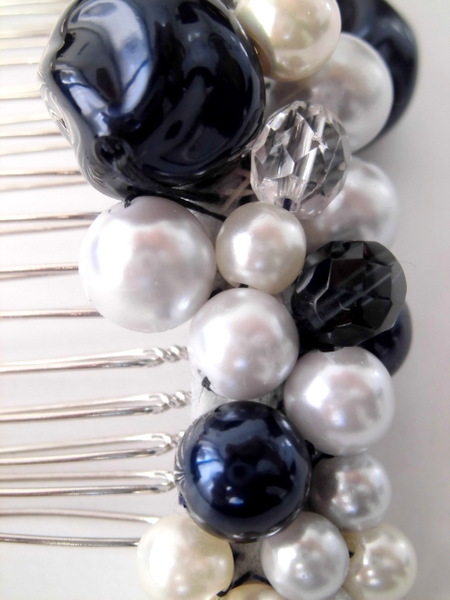 ネイビー&シルバーパールのコーム