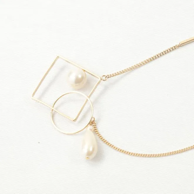 パールのペンダントヘッドゴールドチェーンネックレス