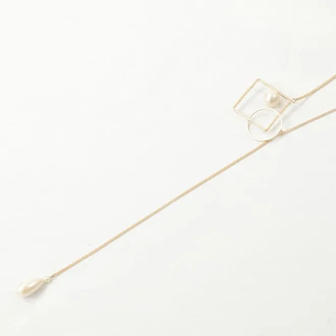 パールのペンダントヘッドゴールドチェーンネックレス