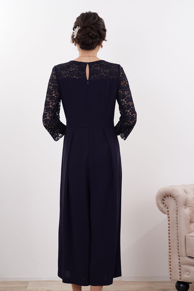 ネイビーのレース袖ガウチョパンツドレス