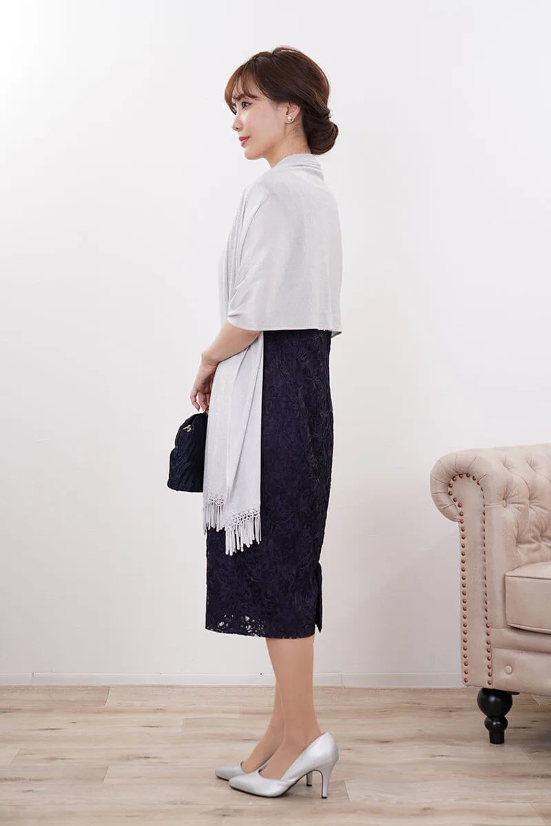 ネイビーのラメ入り刺繍Iラインドレス