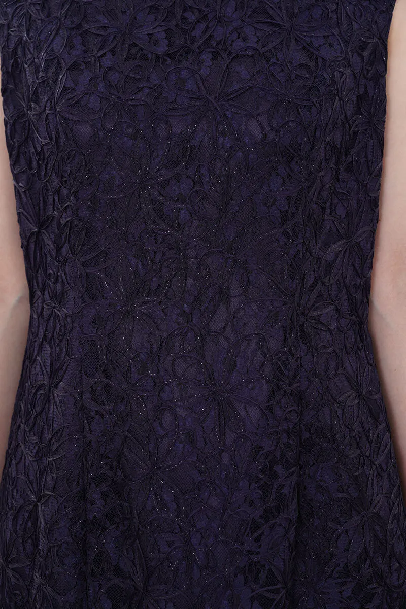 ネイビーのラメ入り刺繍Iラインドレス