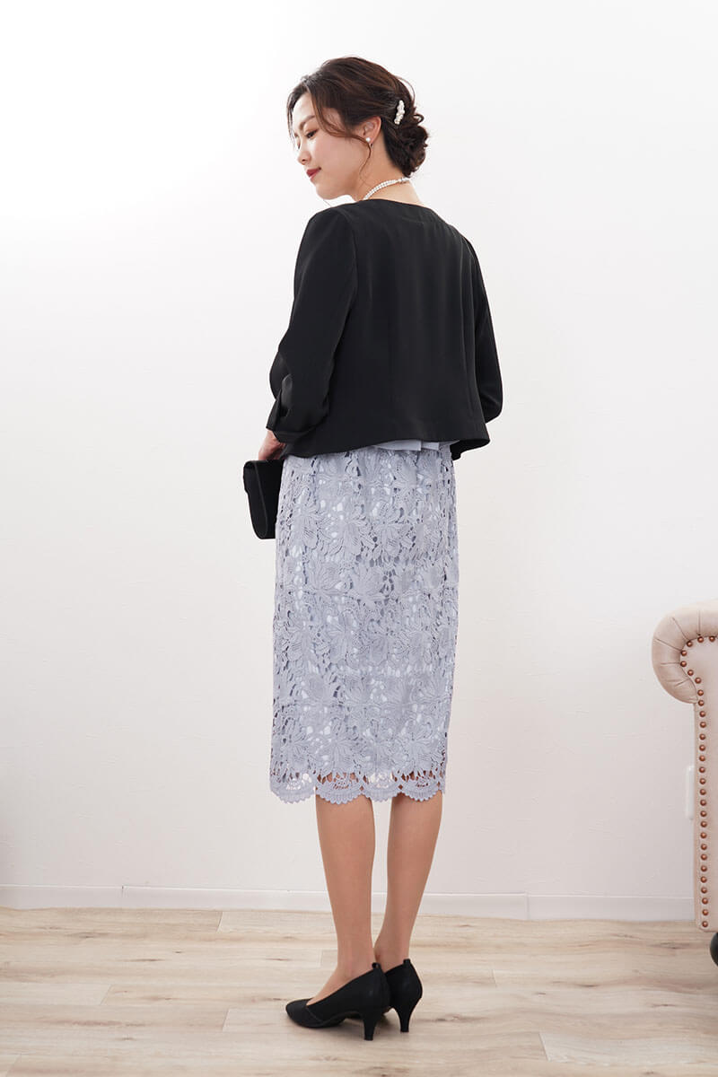 ブルーのシフォンレースIラインドレス