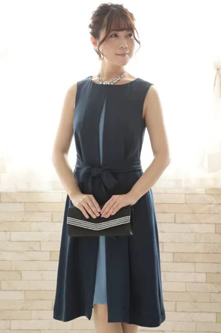 ネイビーの前開き風レイヤードドレスコーディネートセット