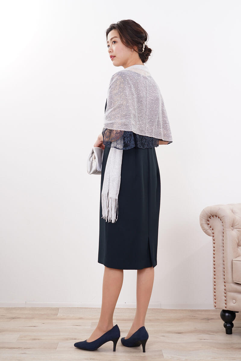 ネイビーのレースフレアスリーブIラインドレス