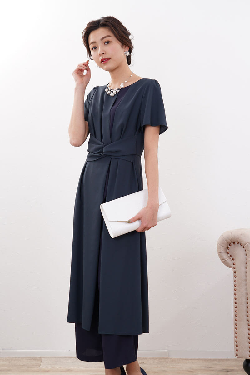 ダークグリーン×ネイビーのワンピースセットアップ