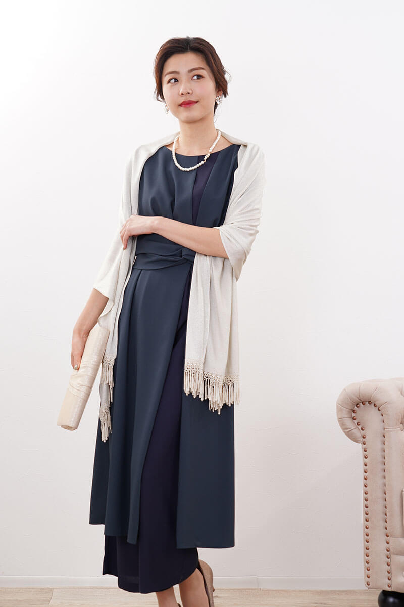 ダークグリーン×ネイビーのワンピースセットアップ