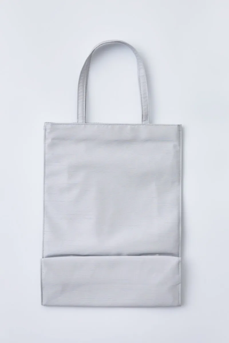 グレーのシャンタンサブバッグ