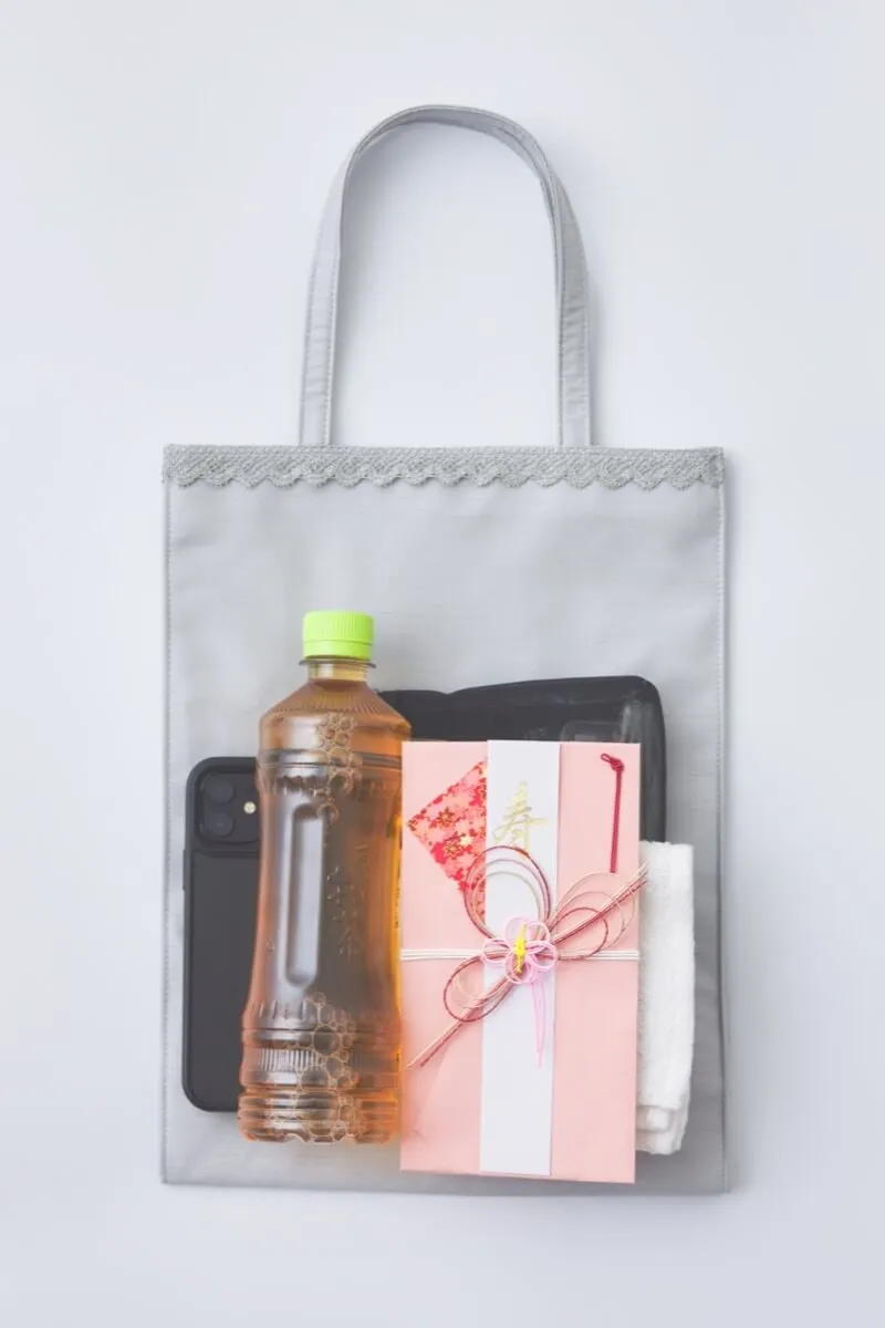 グレーのシャンタンサブバッグ