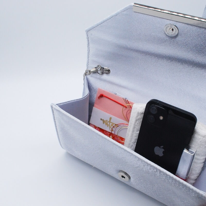 シルバーレース×プレートクラッチバッグ