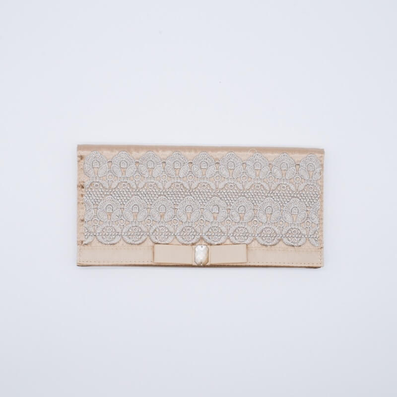 エンブロイダリーふくさ　ピンクベージュ