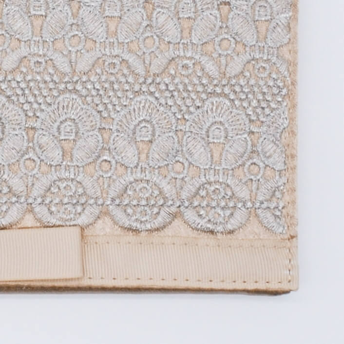 ピンクゴールドのエンブロイダリーふくさ