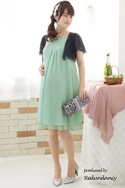 パステルグリーンのバックフリルシフォンドレス