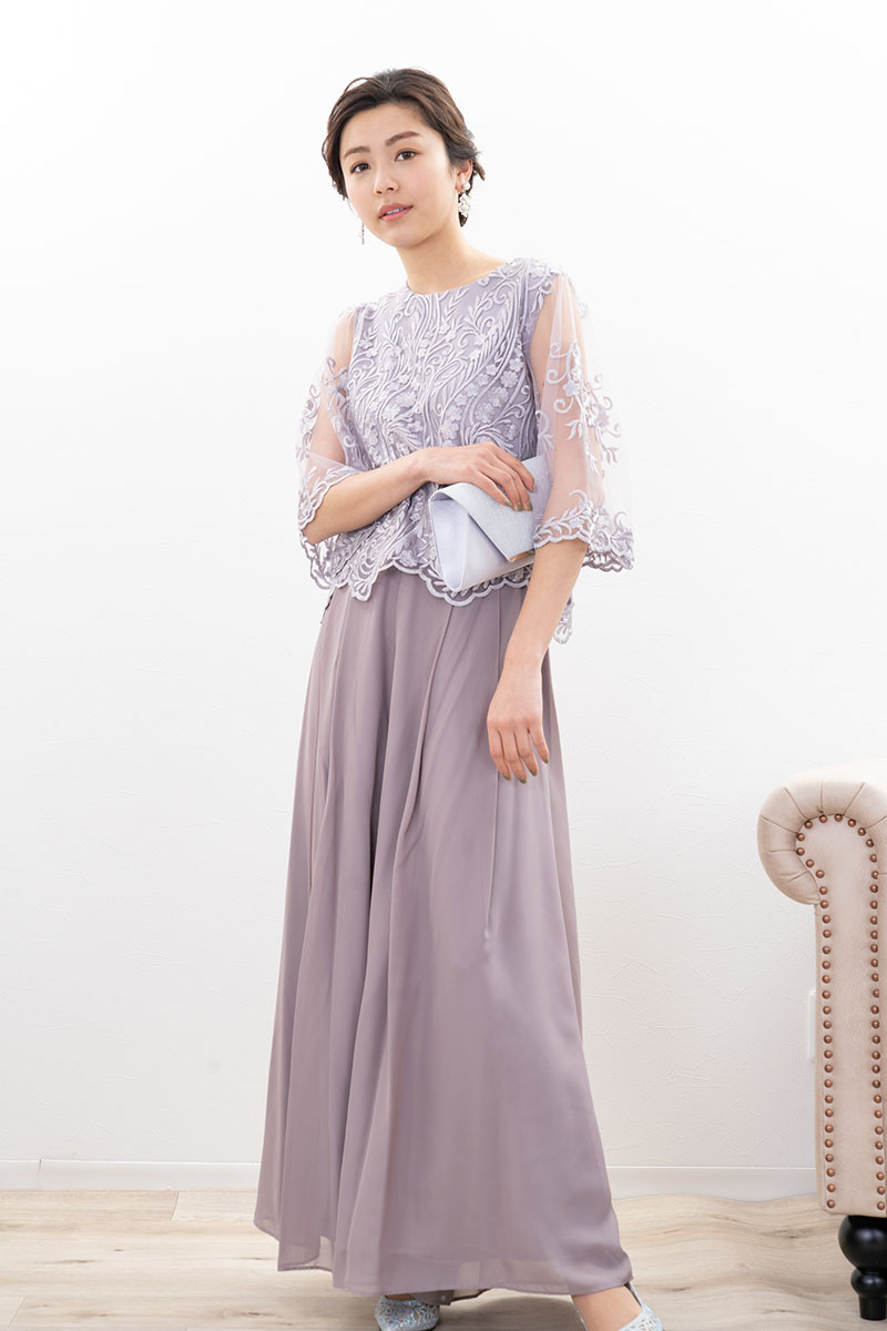 グレージュの刺繍ブラウスワイドパンツドレス