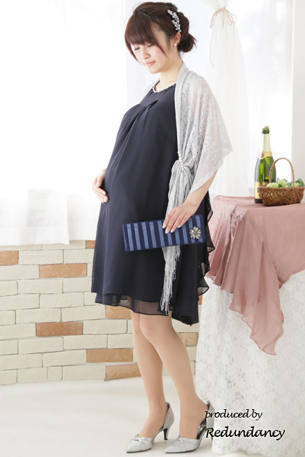 ネイビーのバックフリルシフォンドレス