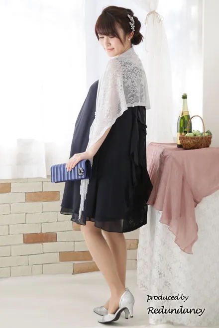 ネイビーのバックフリルシフォンドレス