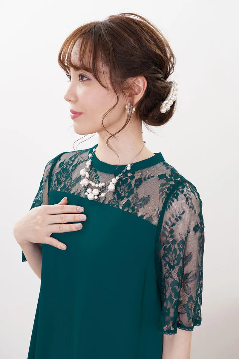グリーンのレース切替テントラインドレス