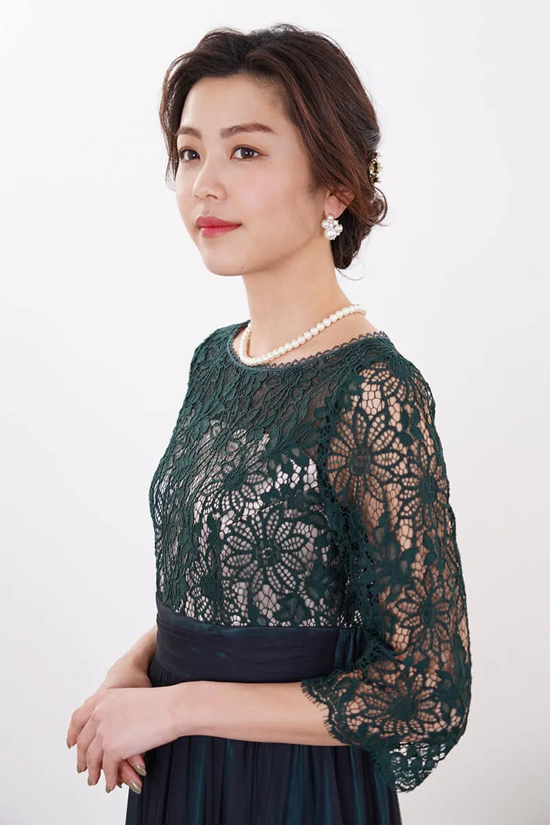 ダークグリーンのサテン×シフォンスカートドレス