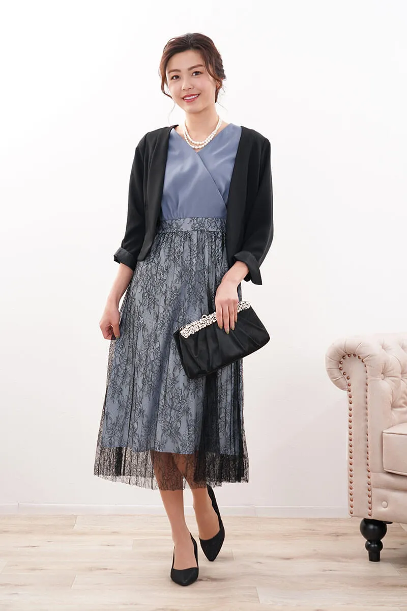 ブルー×ブラックのVネックレース切替ドレス