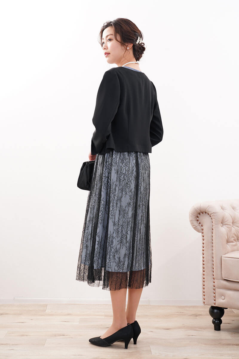 ブルー×ブラックのVネックレース切替ドレス