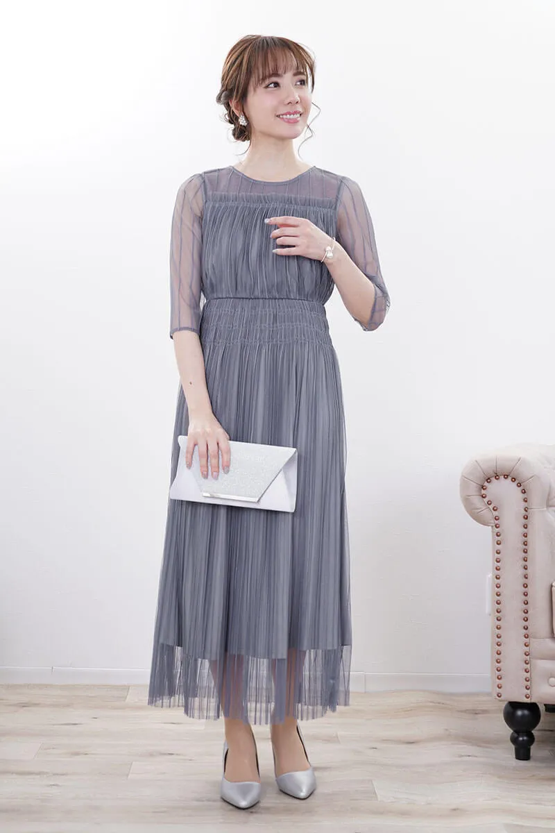 ブルーグレーのストライプチュールレースドレス