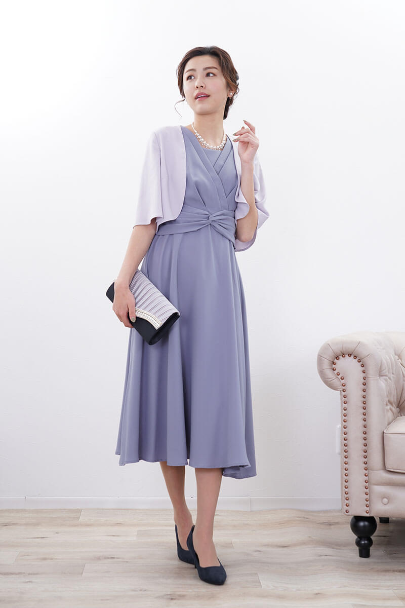 ブルーのウエストモチーフカシュクールドレス