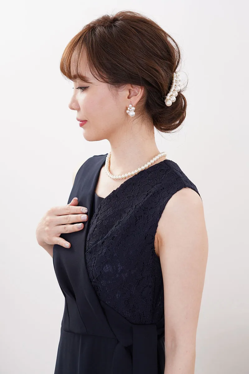 ネイビーのレース切替カシュクールドレス