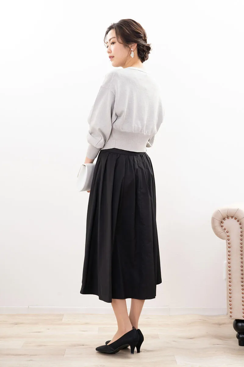 ブラックのクラシカルレースタフタドレス