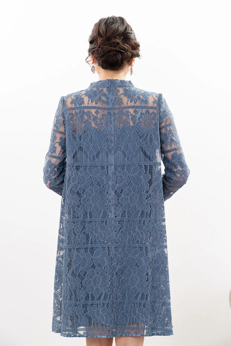 ブルーのクラシカルレースショートドレス